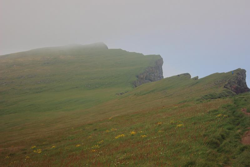 iceland732.JPG - Latrabjarg bird cliffs