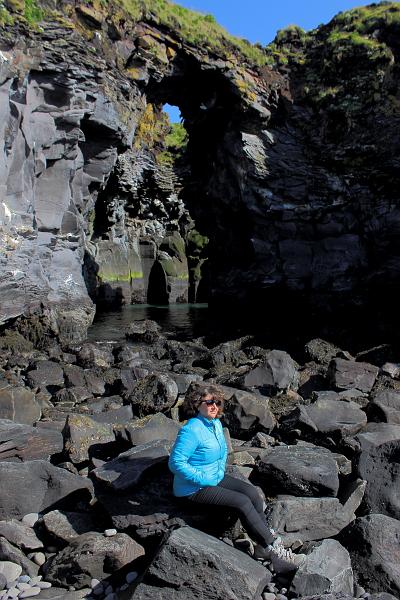 iceland760.JPG - The Hellnar Arch