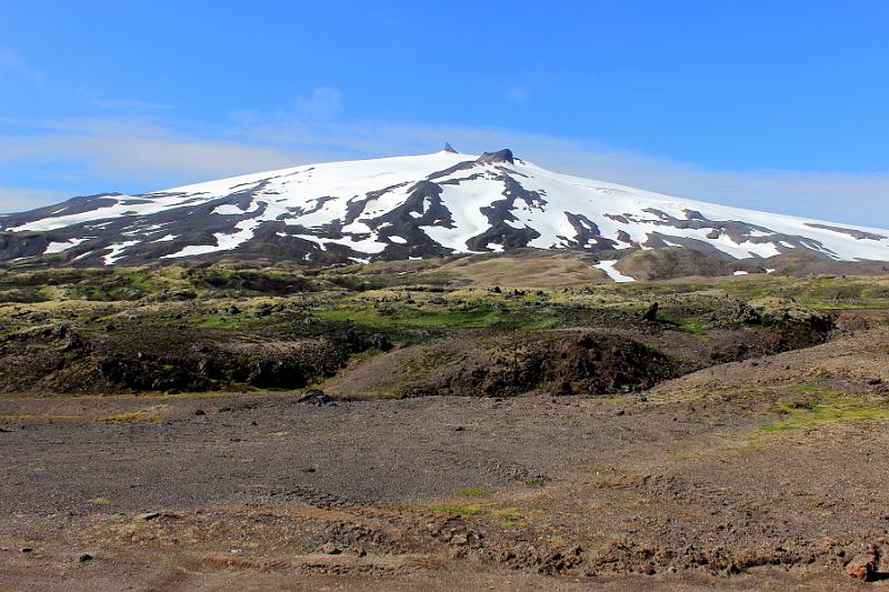 iceland774.JPG - Snaefellsjokull volcano, in the Snaefellsnes peninsula