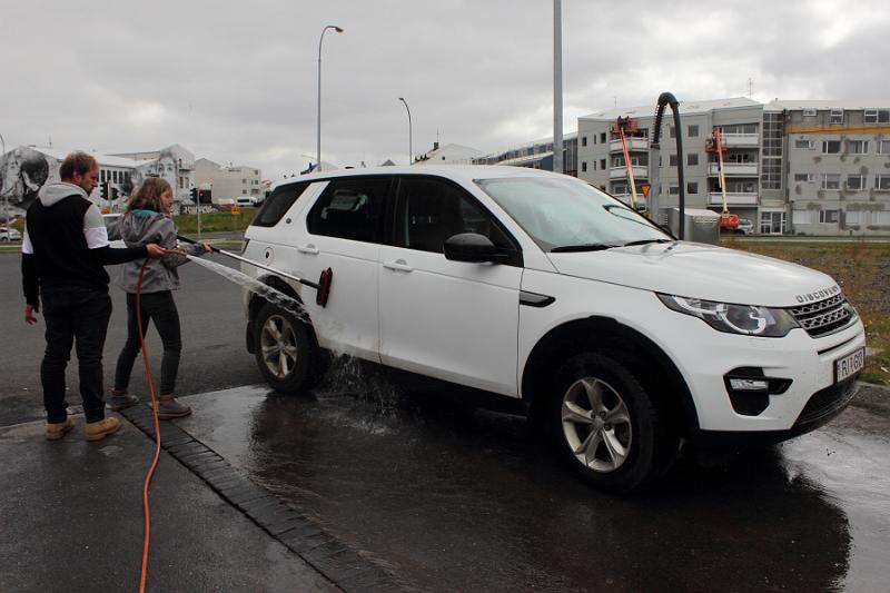 iceland846.JPG - On the way to airport