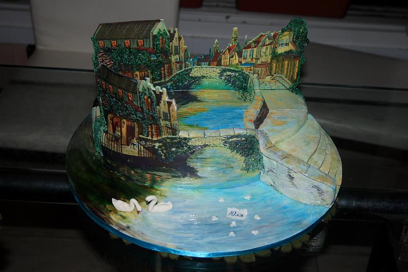 birth001.JPG - Yulia's birthday cake