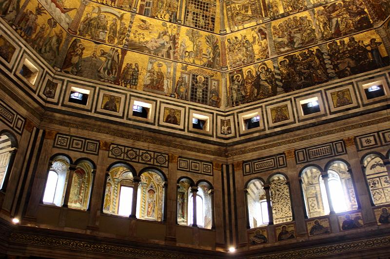 italy0263.JPG - Battistero di San Giovanni