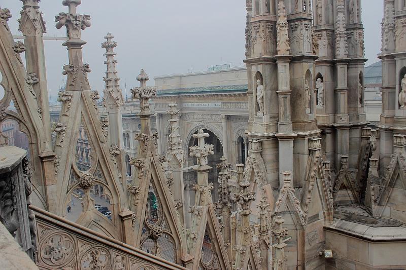 italy0039.JPG - On the Roof of the Duomo di Milano