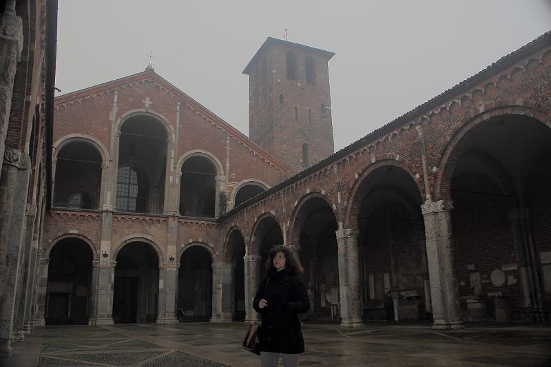 italy0063.JPG - Basilica of Sant Ambrogio