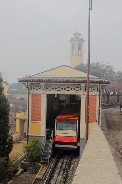 italy0098.JPG - Funicular di San Vigilio in Bergamo