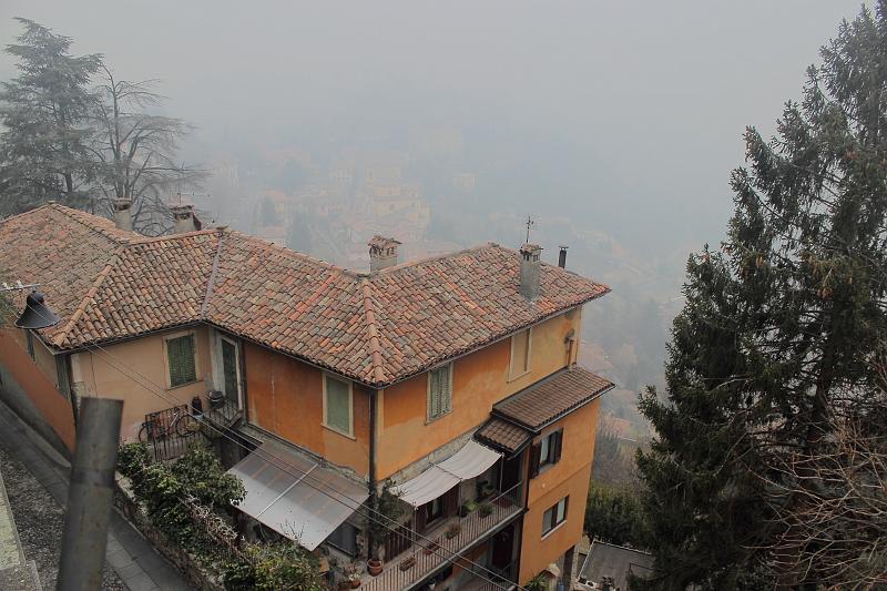 italy0100.JPG - Castello di San Vigilio