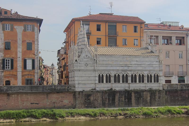 italy0330.JPG - Church of Santa Maria della Spina 