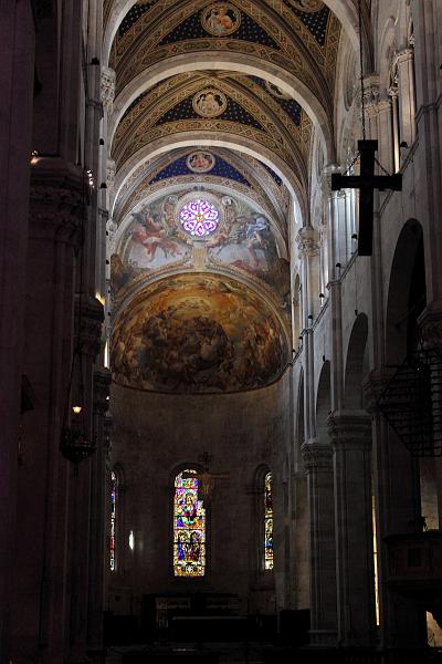 italy0341.JPG - Inside the St. Martin's Cathedral