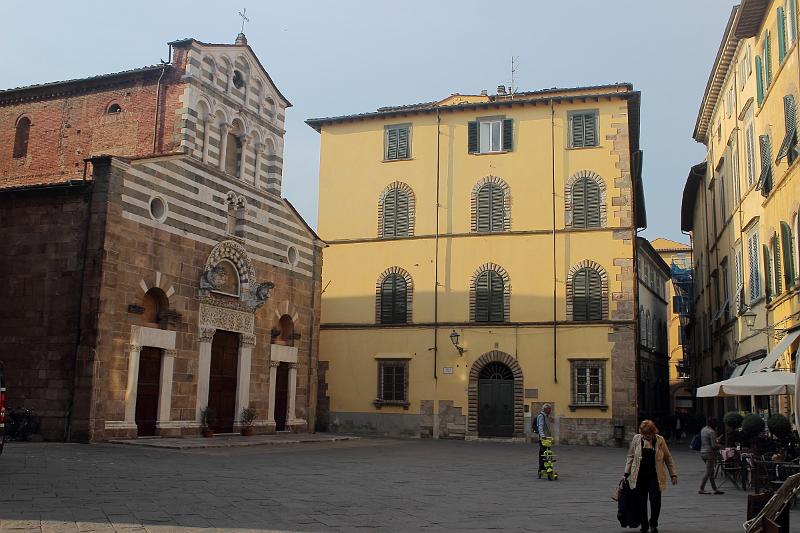 italy0350.JPG - Church San Giusto In Lucca