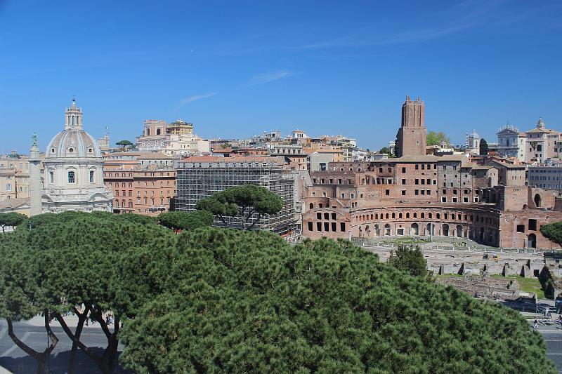 italy0164.JPG - View from the top of Victor Emmanuel II Monument