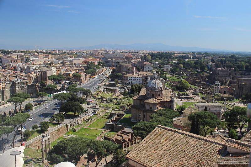 italy0173.JPG - View from the top of Victor Emmanuel II Monument