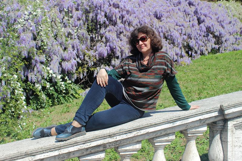 italy0175.JPG - On a staircase ramp which ascends to the Piazza del Campidoglio (Capitol Square)