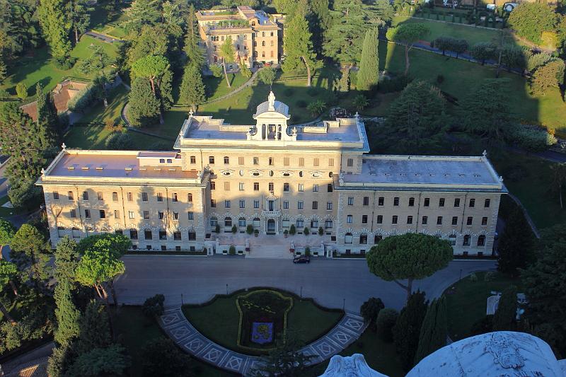 italy0418.JPG - Vatican Gardens from cupola