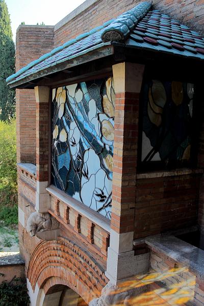 italy0432.JPG - Villa Torlonia: The Owl House