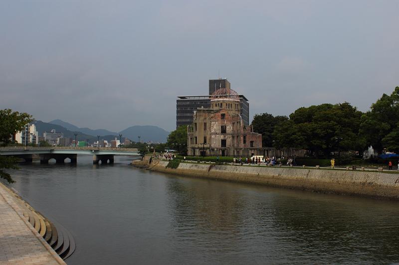 japan0278.JPG - AtomicBomb Dome from the bridge