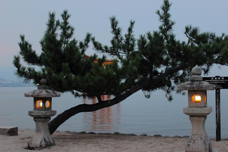 japan0323.JPG - O-Torii 