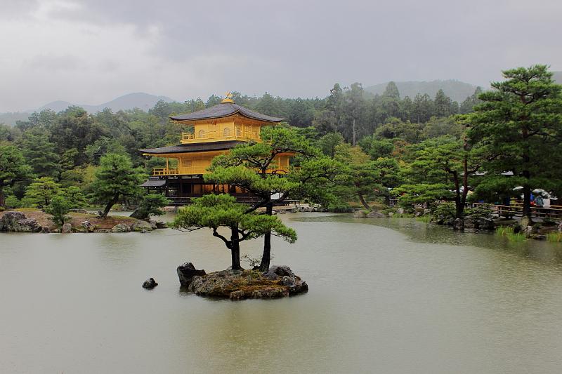 japan0047.JPG - Kinkaku-ji, Zen Buddhist temple 