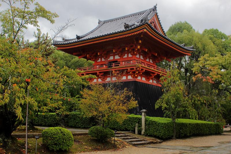japan0079.JPG - Ninna-ji Temple: torre de la campana