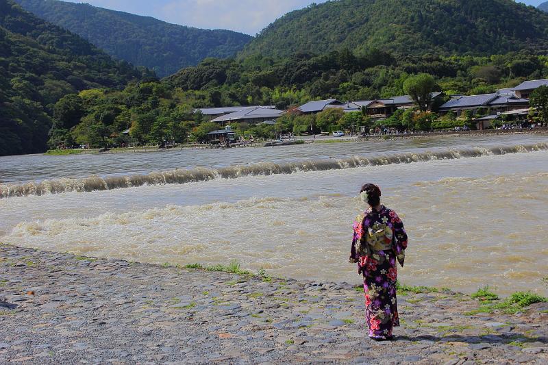 japan0223.JPG - Katsura (Oi) River in Arashiyama 