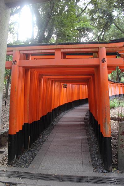 japan0417.JPG - Red Gates of Kyoto's Fushimi Inari Shrine