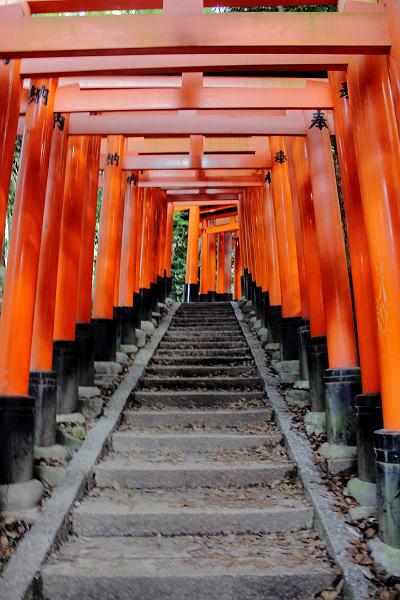 japan0422.JPG - Red Gates of Kyoto's Fushimi Inari Shrine