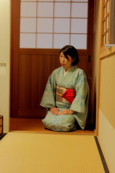 japan0606.JPG - Tea ceremony in a traditional japanese tea house