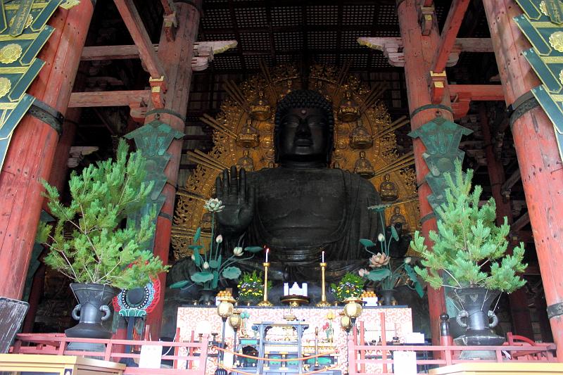 japan0351.JPG - Big Buddha in  Tōdai-ji