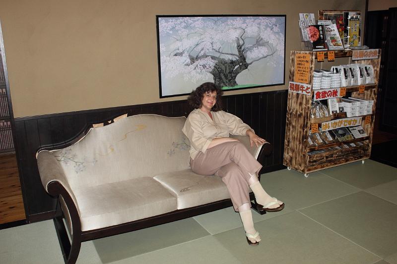 japan0459.JPG - Going to onsen