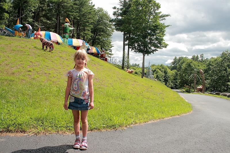 geor3673.JPG - Magic Forest on Lake George