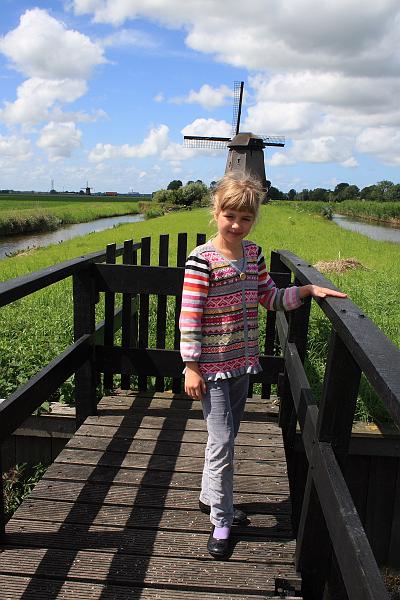 nederland7213.JPG - Windmills near the village of Schermerhorn