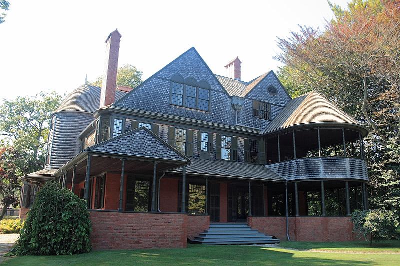 newp4109.JPG - The Isaac Bell House