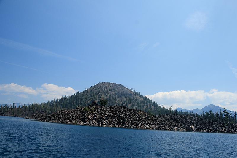 oreg3897.JPG - Wizard Island on the Crater Lake