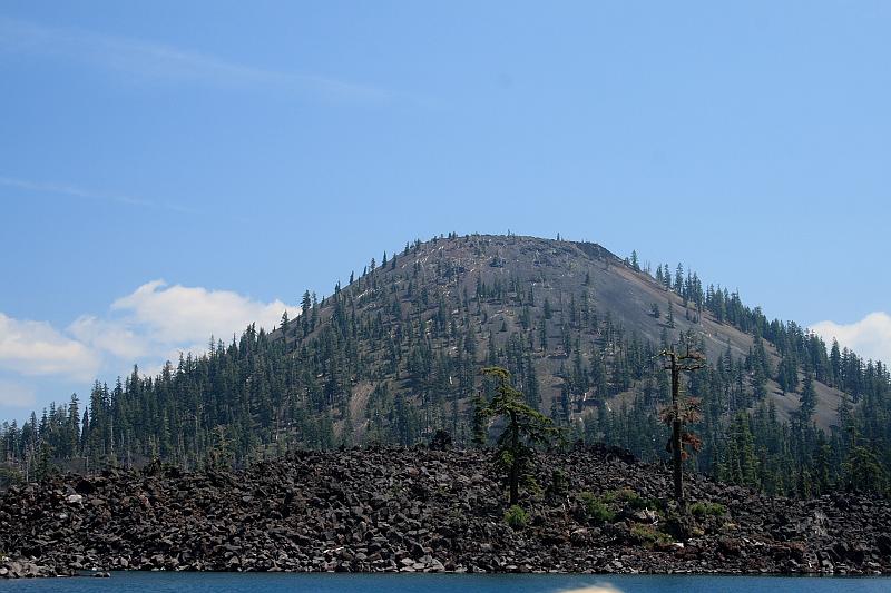oreg3898.JPG - Wizard Island on the Crater Lake