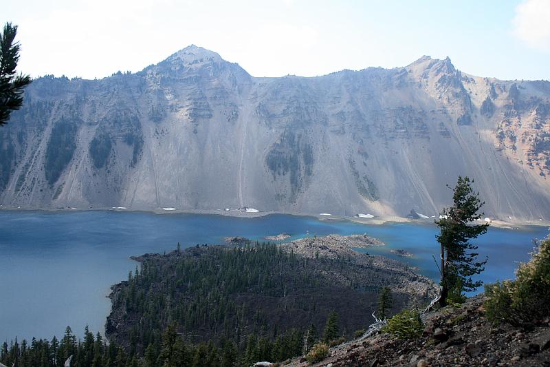 oreg3907.JPG - View from the Wizard Island on the Crater Lake
