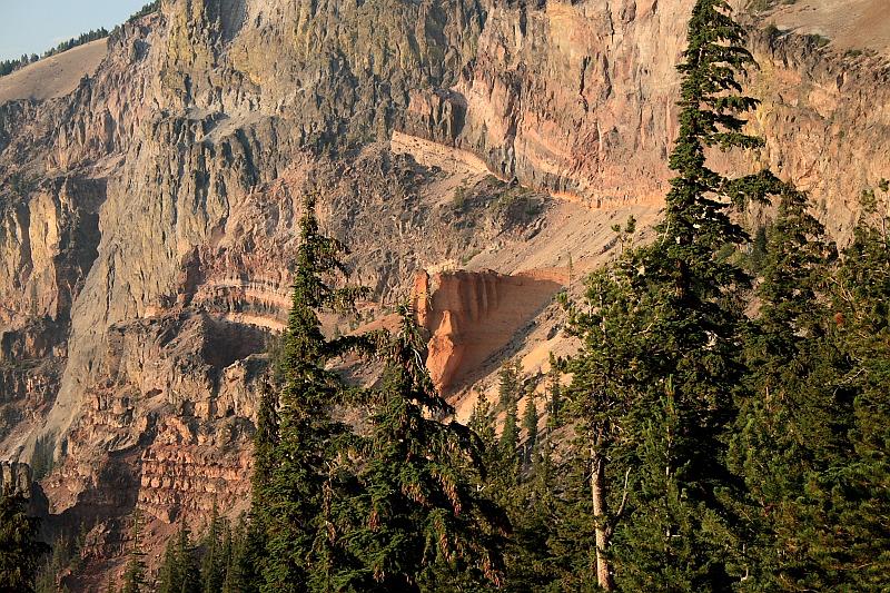 oreg3933.JPG - Pumice Castle in the Crater Lake