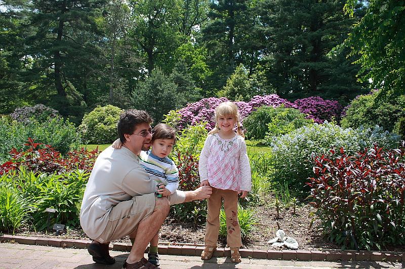 phil0774.JPG - Longwood gardens - Andrey, Vanya and Michelle