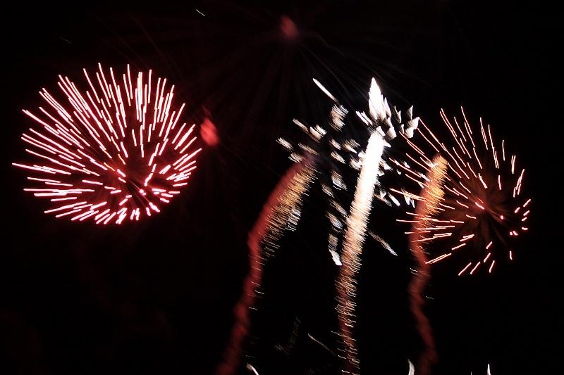 phil0902.JPG - Fireworks in the Longwood gardens