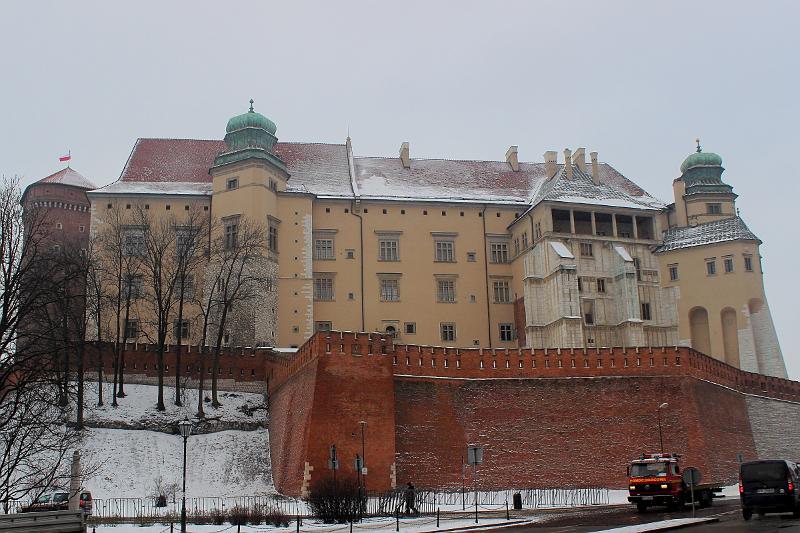 poland022.JPG - Wawel Royal Castle in Krakow