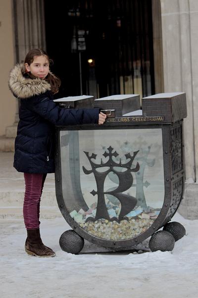 poland036.JPG - Wawel Royal Castle in Krakow