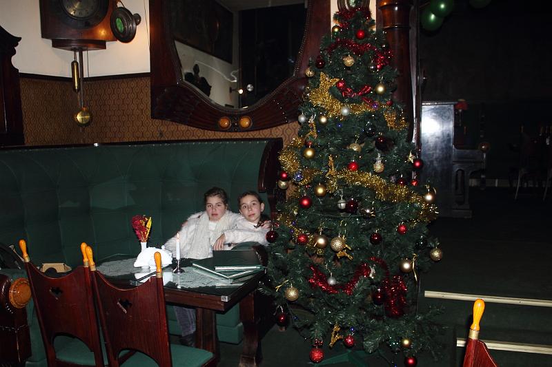 poland087.JPG - Waiting for some hot chocolate in the Café Europejska 