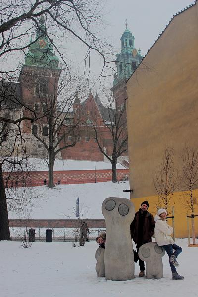 poland110.JPG - Owl Family Sculpture in Planty Park