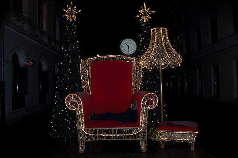 poland158.JPG - Lodz in eveningChristmas time on Piotrkowska street