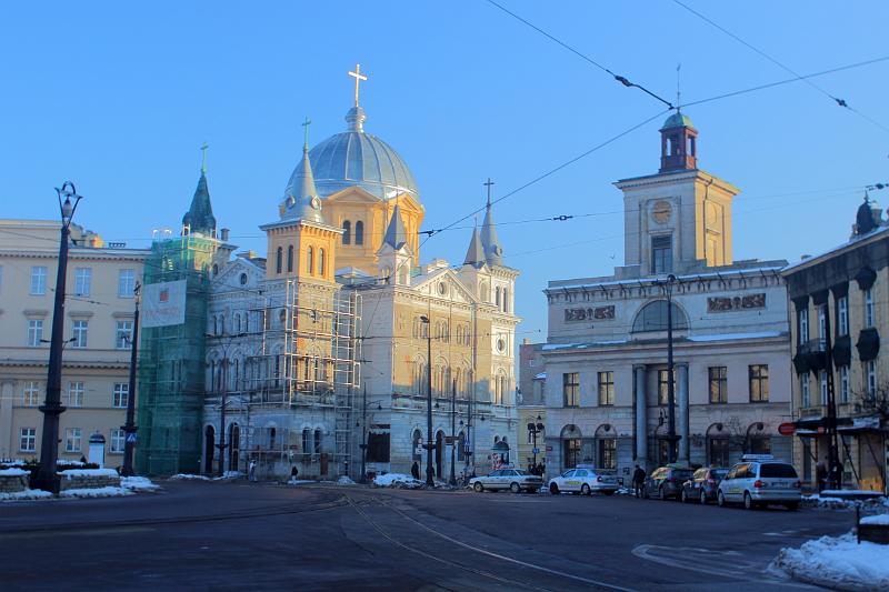 poland167.JPG - Square Wolności in Lodz