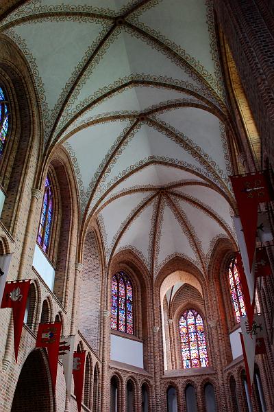 poland014.JPG - Poznan Cathedral