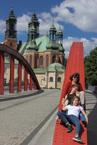 poland021.JPG - Most Biskupa Jordana in Poznan leading to Ostrow Tumski