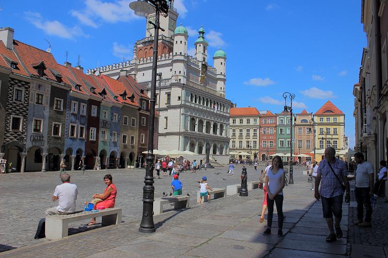 poland036.JPG - Old Market Square of Poznan