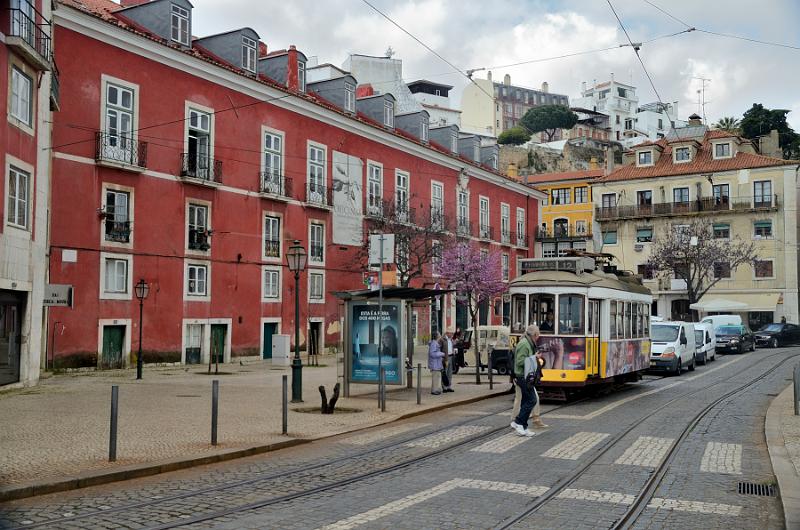 portugal011.jpg - A tram near Museum of Decorative Arts