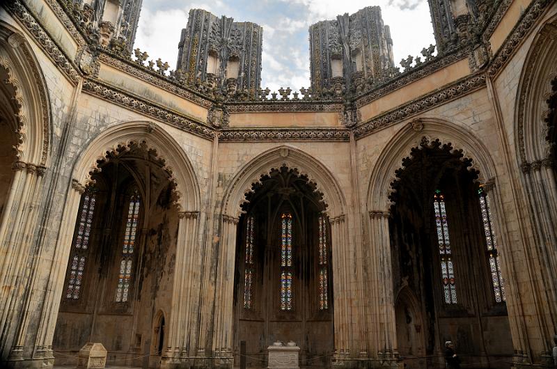 portugal074.jpg - The Unfinished Chapels church of the Batalha monastery
