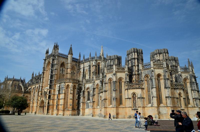 portugal076.jpg - Frontside of Batalha Monastery