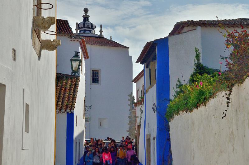 portugal092.jpg - A street in Obidos 